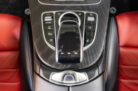 メルセデスベンツ Eクラス E200 ｶﾌﾞﾘｵﾚ ｽﾎﾟｰﾂ ﾚｰﾀﾞｰｾｰﾌﾃｨPKG 　赤幌 黒革 ｼｰﾄﾋｰﾀｰ 純正ﾅﾋﾞ ﾌﾙｾｸﾞTV CarPlay HUD ﾏﾙﾁﾋﾞｰﾑLED ﾌﾞﾙﾒｽﾀｰ ﾏﾙﾁｶﾗｰｱﾝﾋﾞｴﾝﾄﾗｲﾄ AMGｴｱﾛ&19ｲﾝﾁAW　2年保証