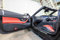 メルセデスベンツ Eクラス E200 ｶﾌﾞﾘｵﾚ ｽﾎﾟｰﾂ ﾚｰﾀﾞｰｾｰﾌﾃｨPKG 　赤幌 黒革 ｼｰﾄﾋｰﾀｰ 純正ﾅﾋﾞ ﾌﾙｾｸﾞTV CarPlay HUD ﾏﾙﾁﾋﾞｰﾑLED ﾌﾞﾙﾒｽﾀｰ ﾏﾙﾁｶﾗｰｱﾝﾋﾞｴﾝﾄﾗｲﾄ AMGｴｱﾛ&19ｲﾝﾁAW　2年保証