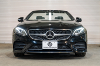 メルセデスベンツ Eクラス E200 ｶﾌﾞﾘｵﾚ ｽﾎﾟｰﾂ ﾚｰﾀﾞｰｾｰﾌﾃｨPKG 　赤幌 黒革 ｼｰﾄﾋｰﾀｰ 純正ﾅﾋﾞ ﾌﾙｾｸﾞTV CarPlay HUD ﾏﾙﾁﾋﾞｰﾑLED ﾌﾞﾙﾒｽﾀｰ ﾏﾙﾁｶﾗｰｱﾝﾋﾞｴﾝﾄﾗｲﾄ AMGｴｱﾛ&19ｲﾝﾁAW　2年保証