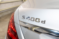 メルセデスベンツ Sクラス S400dﾛﾝｸﾞ ﾚｻﾞｰｴｸｽｸﾙｰｼﾌﾞ&ｼｮｰﾌｧｰPKG　後期 黒革 ﾊﾟﾉﾗﾏSR ﾅﾋﾞTV ｼｮｰﾌｧｰﾎﾟｼﾞｼｮﾝ ﾘｱｴﾝﾀｰ ｲｰｼﾞｰｸﾛｰｼﾞｬｰ 自動ﾄﾗﾝｸ ﾌｯﾄｵｰﾌﾟﾅｰ ｴｱﾊﾞﾗﾝｽP ﾏﾙﾁﾋﾞｰﾑLED　2年保証