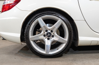 メルセデスベンツ SLKクラス SLK200 BE−EF AMGｽﾎﾟｰﾂ&ﾚｰﾀﾞｰP　ACC 黒革 ﾏｼﾞｯｸｽｶｲR HDDﾅﾋﾞ ﾌﾙｾｸﾞ BTｵｰﾃﾞｨｵ&TEL  AMGｴｱﾛ&18ｲﾝﾁAW ｷｾﾉﾝ　2年保証付