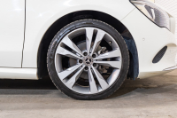 メルセデスベンツ CLAクラス CLA220 4MATIC  ｼｭｰﾃｨﾝｸﾞﾌﾞﾚｰｸ ﾚｰﾀﾞｰｾｰﾌﾃｨPKG　後期 Pｽﾀ 黒革 ｼｰﾄﾋｰﾀｰ 純正ﾅﾋﾞ ﾌﾙｾｸﾞTV CarPlay Bｶﾒﾗ PTS LEDﾍｯﾄﾞﾗｲﾄ ｱﾝﾋﾞｴﾝﾄ 18ｲﾝﾁAW　2年保証付