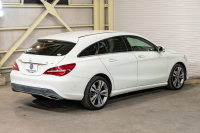 メルセデスベンツ CLAクラス CLA220 4MATIC  ｼｭｰﾃｨﾝｸﾞﾌﾞﾚｰｸ ﾚｰﾀﾞｰｾｰﾌﾃｨPKG　後期 Pｽﾀ 黒革 ｼｰﾄﾋｰﾀｰ 純正ﾅﾋﾞ ﾌﾙｾｸﾞTV CarPlay Bｶﾒﾗ PTS LEDﾍｯﾄﾞﾗｲﾄ ｱﾝﾋﾞｴﾝﾄ 18ｲﾝﾁAW　2年保証付