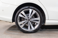 メルセデスベンツ CLAクラス CLA220 4MATIC  ｼｭｰﾃｨﾝｸﾞﾌﾞﾚｰｸ ﾚｰﾀﾞｰｾｰﾌﾃｨPKG　後期 Pｽﾀ 黒革 ｼｰﾄﾋｰﾀｰ 純正ﾅﾋﾞ ﾌﾙｾｸﾞTV CarPlay Bｶﾒﾗ PTS LEDﾍｯﾄﾞﾗｲﾄ ｱﾝﾋﾞｴﾝﾄ 18ｲﾝﾁAW　2年保証付