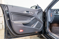 メルセデスベンツ CLAクラス CLA220 4MATIC ｼｭｰﾃｨﾝｸﾞﾌﾞﾚｰｸ ﾌﾟﾚﾐｱﾑ&ﾚｰﾀﾞｰｾｰﾌﾃｨPKG　後期 Pｽﾀ 黒革 ｻﾝﾙｰﾌ ｼｰﾄﾋｰﾀｰ 純正ﾅﾋﾞ ﾌﾙｾｸﾞTV harman/kardon CarPlay Bｶﾒﾗ PTS LEDﾍｯﾄﾞﾗｲﾄ ｱﾝﾋﾞｴﾝﾄ 18ｲﾝﾁAW　2年保証付