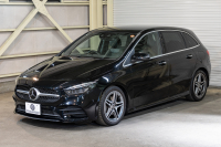 メルセデスベンツ Bクラス B200d AMGﾗｲﾝ ﾅﾋﾞｹﾞｰｼｮﾝ&ﾚｰﾀﾞｰｾｰﾌﾃｨPKG　1ｵｰﾅｰ 黒半革 ｼｰﾄﾋｰﾀｰ MBUXﾅﾋﾞ ﾌﾙｾｸﾞTV Bｶﾒﾗ ﾜｲﾔﾚｽﾁｬｰｼﾞ PTS ﾏﾙﾁﾋﾞｰﾑLED 自動Rｹﾞｰﾄ&ﾊﾝｽﾞﾌﾘｰA AMGｴｱﾛ&18AW　2年保証