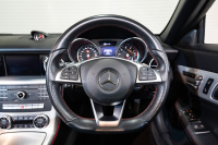 メルセデスベンツ SLCクラス SLC180 ｽﾎﾟｰﾂ ﾚｰﾀﾞｰSP　黒革 ｼｰﾄﾋｰﾀｰ 純正ﾅﾋﾞ ﾌﾙｾｸﾞTV CarPlay ﾊﾞｯｸｶﾒﾗ  LEDﾍｯﾄﾞ AMGｴｱﾛ&18AW　2年保証