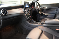 メルセデスベンツ CLAクラス CLA220 4MATIC ｼｭｰﾃｨﾝｸﾞﾌﾞﾚｰｸ ﾚｰﾀﾞｰｾｰﾌﾃｨPKG　後期 Pｽﾀ 黒革 ｼｰﾄﾋｰﾀｰ 純正ﾅﾋﾞ ﾌﾙｾｸﾞTV BTｵｰﾃﾞｨｵ&TEL CarPlay Bｶﾒﾗ PTS LEDﾍｯﾄﾞﾗｲﾄ ｱﾝﾋﾞｴﾝﾄ 18ｲﾝﾁAW　2年保証付