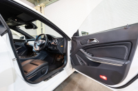 メルセデスベンツ CLAクラス CLA220 4MATIC ｼｭｰﾃｨﾝｸﾞﾌﾞﾚｰｸ ﾚｰﾀﾞｰｾｰﾌﾃｨPKG　後期 Pｽﾀ 黒革 ｼｰﾄﾋｰﾀｰ 純正ﾅﾋﾞ ﾌﾙｾｸﾞTV BTｵｰﾃﾞｨｵ&TEL CarPlay Bｶﾒﾗ PTS LEDﾍｯﾄﾞﾗｲﾄ ｱﾝﾋﾞｴﾝﾄ 18ｲﾝﾁAW　2年保証付