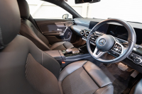 メルセデスベンツ CLAクラス CLA250 ｼｭｰﾃｨﾝｸﾞﾌﾞﾚｰｸ 4MATIC ﾅﾋﾞｹﾞｰｼｮﾝ&ﾚｰﾀﾞｰPKG　1ｵﾅ 黒半革 ｼｰﾄﾋｰﾀｰ MBUXﾅﾋﾞ ﾌﾙｾｸﾞTV ﾊﾞｯｸｶﾒﾗ LEDﾍｯﾄﾞﾗｲﾄ 純正18ｲﾝﾁAW　2年保証付