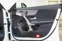 メルセデスベンツ CLAクラス CLA250 ｼｭｰﾃｨﾝｸﾞﾌﾞﾚｰｸ 4MATIC ﾅﾋﾞｹﾞｰｼｮﾝ&ﾚｰﾀﾞｰPKG　1ｵﾅ 黒半革 ｼｰﾄﾋｰﾀｰ MBUXﾅﾋﾞ ﾌﾙｾｸﾞTV ﾊﾞｯｸｶﾒﾗ LEDﾍｯﾄﾞﾗｲﾄ 純正18ｲﾝﾁAW　2年保証付