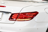 メルセデスベンツ Eクラス E250ｶﾌﾞﾘｵﾚ AMGｽﾎﾟｰﾂ&ｺﾝﾌｫｰﾄ&ﾚｰﾀﾞｰｾｰﾌﾃｨPKG　後期 1ｵｰﾅｰ 赤幌 赤革 ｼｰﾄﾋｰﾀｰ ﾏﾙﾁｺﾝﾄﾛｰﾙｼｰﾄﾊﾞｯｸ 純正ﾅﾋﾞ ﾌﾙｾｸﾞTV 360ｶﾒﾗ LEDﾍｯﾄﾞ AMGｴｱﾛ&18AW 7AT　2年保証