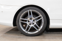 メルセデスベンツ Eクラス E250ｶﾌﾞﾘｵﾚ AMGｽﾎﾟｰﾂ&ｺﾝﾌｫｰﾄ&ﾚｰﾀﾞｰｾｰﾌﾃｨPKG　後期 1ｵｰﾅｰ 赤幌 赤革 ｼｰﾄﾋｰﾀｰ ﾏﾙﾁｺﾝﾄﾛｰﾙｼｰﾄﾊﾞｯｸ 純正ﾅﾋﾞ ﾌﾙｾｸﾞTV 360ｶﾒﾗ LEDﾍｯﾄﾞ AMGｴｱﾛ&18AW 7AT　2年保証