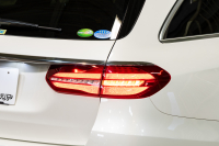 メルセデスベンツ Eクラス E250ﾜｺﾞﾝ AVGｽﾎﾟｰﾂ ｴｸｽｸﾙｰｼﾌﾞPKG ﾚｰﾀﾞｰSP　中期 黒革 ﾊﾟﾉﾗﾏSR ﾅﾋﾞTV Meｺﾈ carplay ﾌﾞﾙﾒｽﾀｰ ﾍｯﾄﾞｱｯﾌﾟD ｴｱﾊﾞﾗﾝｽP 自動ﾄﾗﾝｸ ﾌｯﾄｵｰﾌﾟﾅｰ Newﾃﾞｻﾞｲﾝｽﾃｱ　2年保証