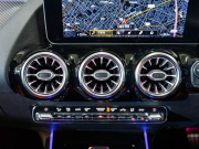 メルセデスベンツ Bクラス B180 AMGﾗｲﾝ ﾚｻﾞｰEX&ｱﾄﾞﾊﾞﾝｽﾄﾞ&ﾅﾋﾞｹﾞｰｼｮﾝ&ﾚｰﾀﾞｰｾｰﾌﾃｨPKG　黒×赤革 ﾊﾟﾉﾗﾏSR MBUXﾅﾋﾞ ﾌﾙｾｸﾞ 360ｶﾒﾗ ｱﾄﾞﾊﾞﾝｽﾄﾞｻｳﾝﾄﾞ ﾍｯﾄﾞｱｯﾌﾟD 自動ﾃｰﾙｹﾞｰﾄ LEDﾍｯﾄﾞﾗｲﾄ ｼｰﾄﾋｰﾀｰ 18ｲﾝﾁAW　2年保証付