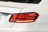 メルセデスベンツ Eクラス E350 ﾌﾞﾙｰﾃｯｸ AVG AMGｽﾎﾟｰﾂ&ｵｰﾃﾞｨｵﾋﾞｼﾞｭｱﾙ＆ﾚｰﾀﾞｰｾｰﾌﾃｲPKG　 後期ﾓﾃﾞﾙ 黒革 ｼｰﾄﾋｰﾀｰ Harman/Kardon 純正ﾅﾋﾞ ﾌﾙｾｸﾞTV ﾊﾞｯｸｶﾒﾗ ﾘｱｴﾝﾀｰ LEDﾍｯﾄﾞﾗｲﾄ AMGｴｱﾛ&18ｲﾝﾁAW　2年保証