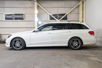 メルセデスベンツ Eクラス E250 ワゴン AVG AMGｽﾎﾟｰﾂ&ﾚｰﾀﾞｰｾｰﾌﾃｲPKG　 後期ﾓﾃﾞﾙ 黒革 ｼｰﾄﾋｰﾀｰ 純正ﾅﾋﾞ ﾌﾙｾｸﾞTV 360ｶﾒﾗ LEDﾍｯﾄﾞﾗｲﾄ AMGｴｱﾛ&18ｲﾝﾁAW　2年保証付