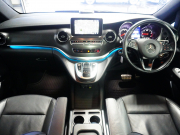メルセデスベンツ Vクラス V220d AVG ﾛﾝｸﾞ AMGﾗｲﾝ ｴｸｽｸﾙｰｼﾌﾞｼｰﾄ&ﾚｰﾀﾞｰｾｰﾌﾃｨPKG　黒革 ﾊﾟﾉﾗﾏSR MBUXﾅﾋﾞ ﾌﾙｾｸﾞ ﾌﾞﾙﾒｽﾀｰ 360ｶﾒ LEDﾗｲﾄ 電動ｽﾗｲﾄﾞﾄﾞｱ 自動ﾄﾗﾝｸ　2年保証