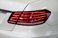 メルセデスベンツ Eクラス E250 AVG 1stｱﾆﾊﾞｰｻﾘｰｴﾃﾞｨｼｮﾝ　後期 限定車 黒革 ﾅﾋﾞTV 360ｶﾒ LEDﾍｯﾄﾞﾗｲﾄ AMGｴｱﾛ&18AW ACC BSM LCW　2年保証