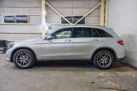 メルセデスベンツ GLC GLC220d 4MATIC ｽﾎﾟｰﾂ 本革仕様 ﾚｰﾀﾞｰSP　黒革 ﾋｰﾀｰ ﾊﾟﾉSR 純正ﾅﾋﾞTV ﾌﾞﾙﾒｽﾀｰS 360ｶﾒﾗ ﾍｯﾄﾞｱｯﾌﾟD ACC 自動Rｹﾞｰﾄ&ﾊﾝｽﾞﾌﾘｰA AMGｽﾀｲﾘﾝｸﾞPKG AMG19ｲﾝﾁAW　2年保証付
