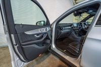 メルセデスベンツ GLC GLC220d 4MATIC ｽﾎﾟｰﾂ 本革仕様 ﾚｰﾀﾞｰSP　黒革 ﾋｰﾀｰ ﾊﾟﾉSR 純正ﾅﾋﾞTV ﾌﾞﾙﾒｽﾀｰS 360ｶﾒﾗ ﾍｯﾄﾞｱｯﾌﾟD ACC 自動Rｹﾞｰﾄ&ﾊﾝｽﾞﾌﾘｰA AMGｽﾀｲﾘﾝｸﾞPKG AMG19ｲﾝﾁAW　2年保証付
