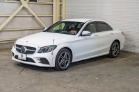 メルセデスベンツ Cクラス C220d ﾛｰﾚｳｽｴﾃﾞｼｮﾝ ﾚｻﾞｰｴｸｽｸﾙｰｼﾌﾞ&ﾚｰﾀﾞｰSP　後期 赤革 MBUXﾅﾋﾞTV ﾌﾞﾙﾒｽﾀｰS 360ｶﾒﾗ HUD ACC ｴｱｻｽﾍﾟﾝｼｮﾝ ﾏﾙﾁﾋﾞｰﾑLED AMGｽﾀｲﾘﾝｸﾞPKG AMG18ｲﾝﾁAW　2年保証