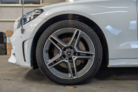 メルセデスベンツ Cクラス C220d ﾛｰﾚｳｽｴﾃﾞｼｮﾝ ﾚｻﾞｰｴｸｽｸﾙｰｼﾌﾞ&ﾚｰﾀﾞｰSP　後期 赤革 MBUXﾅﾋﾞTV ﾌﾞﾙﾒｽﾀｰS 360ｶﾒﾗ HUD ACC ｴｱｻｽﾍﾟﾝｼｮﾝ ﾏﾙﾁﾋﾞｰﾑLED AMGｽﾀｲﾘﾝｸﾞPKG AMG18ｲﾝﾁAW　2年保証