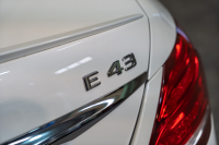 AMG Eクラス E43 4MATIC ﾚｰﾀﾞｰSP　ACC 茶革 ﾋｰﾀｰ ﾊﾟﾉﾗﾏSR 純正ﾅﾋﾞTV ﾌﾞﾙﾒｽﾀｰS 360ｶﾒﾗ Carplay ﾍｯﾄﾞｱｯﾌﾟD LEDﾍｯﾄﾞﾗｲﾄ AMGｴｸﾞｿﾞｰｽﾄ AMGｴｱﾛ&20ｲﾝﾁAW　2年保証