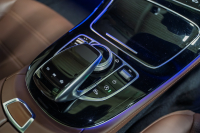 AMG Eクラス E43 4MATIC ﾚｰﾀﾞｰSP　ACC 茶革 ﾋｰﾀｰ ﾊﾟﾉﾗﾏSR 純正ﾅﾋﾞTV ﾌﾞﾙﾒｽﾀｰS 360ｶﾒﾗ Carplay ﾍｯﾄﾞｱｯﾌﾟD LEDﾍｯﾄﾞﾗｲﾄ AMGｴｸﾞｿﾞｰｽﾄ AMGｴｱﾛ&20ｲﾝﾁAW　2年保証