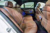 AMG Eクラス E43 4MATIC ﾚｰﾀﾞｰSP　ACC 茶革 ﾋｰﾀｰ ﾊﾟﾉﾗﾏSR 純正ﾅﾋﾞTV ﾌﾞﾙﾒｽﾀｰS 360ｶﾒﾗ Carplay ﾍｯﾄﾞｱｯﾌﾟD LEDﾍｯﾄﾞﾗｲﾄ AMGｴｸﾞｿﾞｰｽﾄ AMGｴｱﾛ&20ｲﾝﾁAW　2年保証