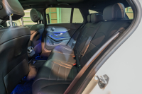 メルセデスベンツ Cクラス C200 AVG AMGﾗｲﾝ　後期ﾓﾃﾞﾙ 黒革 ﾊﾟﾉﾗﾏｻﾝﾙｰﾌ ﾅﾋﾞTV ﾊﾞｯｸｶﾒﾗ Carplay ｱﾀﾞﾌﾟﾃｨﾌﾞｸﾙｰｽﾞｺﾝﾄﾛｰﾙ ﾏﾙﾁﾋﾞｰﾑLED 自動ﾘｱｹﾞｰﾄ AMGｴｱﾛ&18ｲﾝﾁAW　2年保証