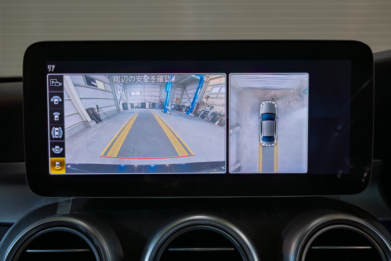 メルセデスベンツ C220d ローレウスED 黒革・パノラマSR装備の安心中古輸入車