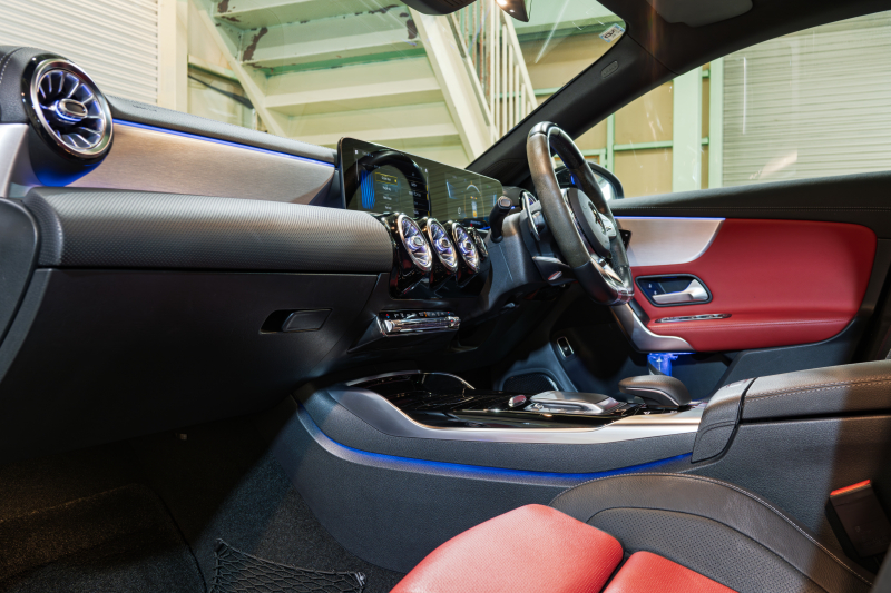 メルセデスAMG CLA45 S 4MATIC+ 正規ディーラー車 装備充実のスポーツセダン