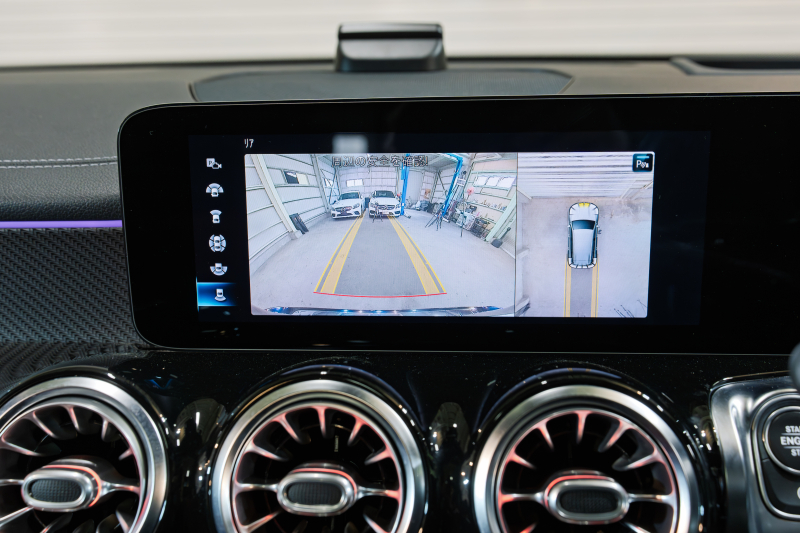 メルセデス・ベンツ GLB200d AMGライン 入庫！黒赤革×充実装備の人気SUV