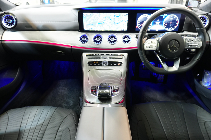 メルセデスベンツ CLS450 4MATICスポーツ入庫 優雅なデザインと直6ターボの走り