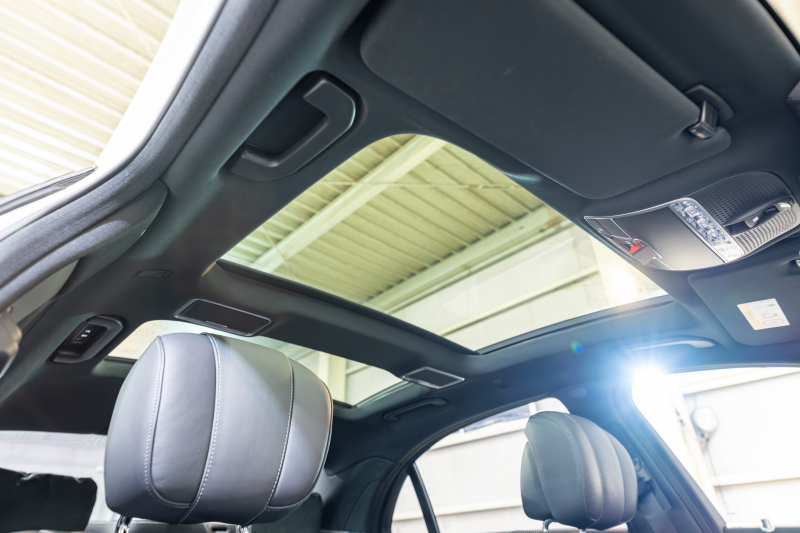 上質な乗り心地を味わえるメルセデス・ベンツ S450ロング AMGラインプラス