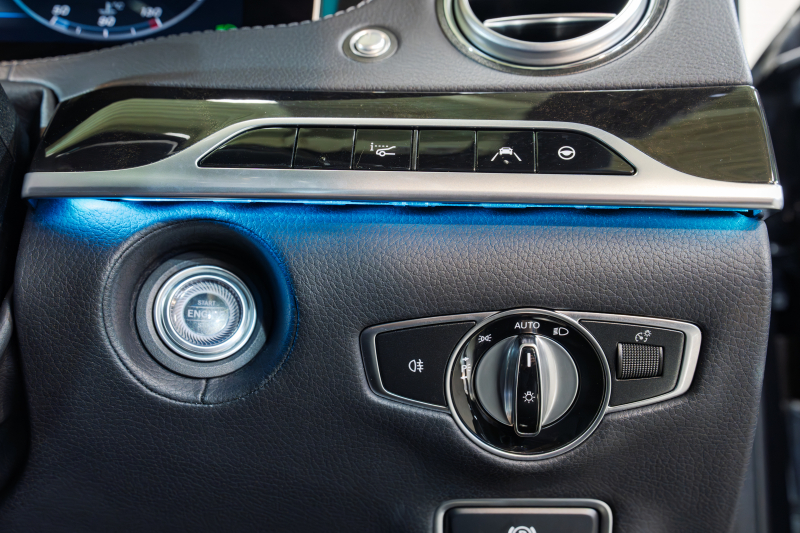 後期型メルセデスベンツ S400d AMGラインプラスの魅力 上質なナッパレザーと先進安全装備