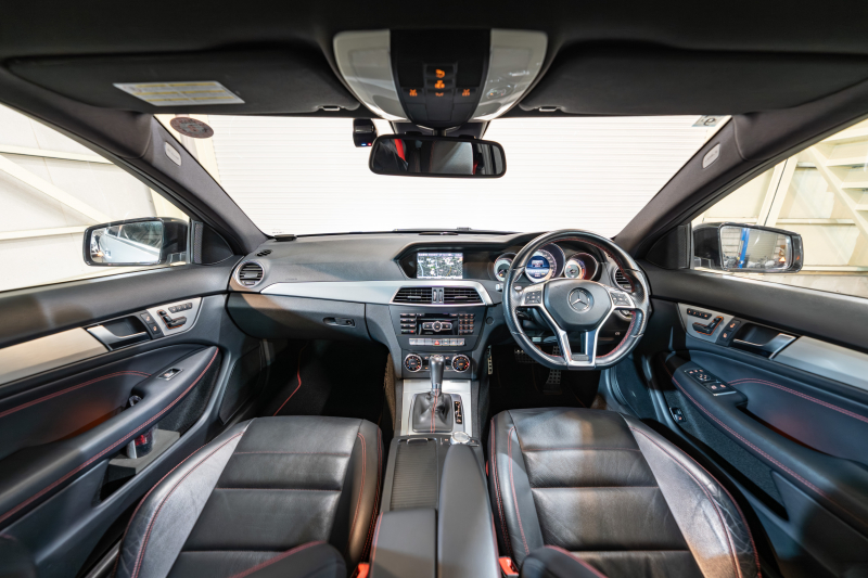 AMGスタイリング装備のC250クーペ シュポルト 上質なスポーツクーペ