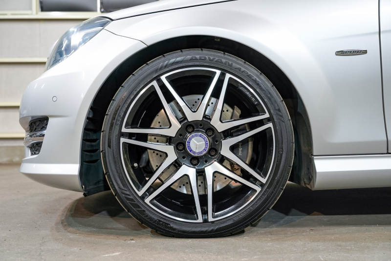 AMGスタイリング装備のC250クーペ シュポルト 上質なスポーツクーペ