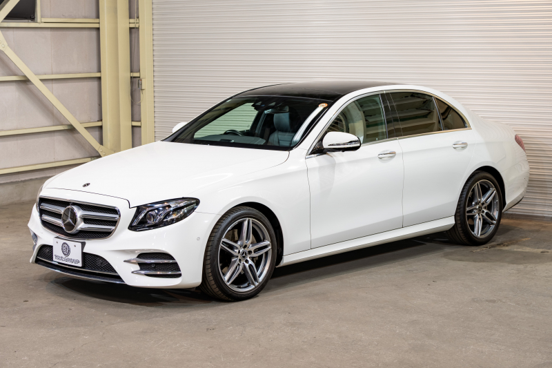 メルセデスベンツ E220d アバンギャルド スポーツ 装備充実の上質セダン