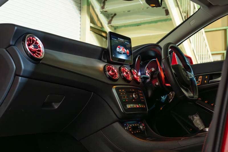 メルセデスベンツ CLA180シューティングブレーク AMGスタイル 後期モデル入庫