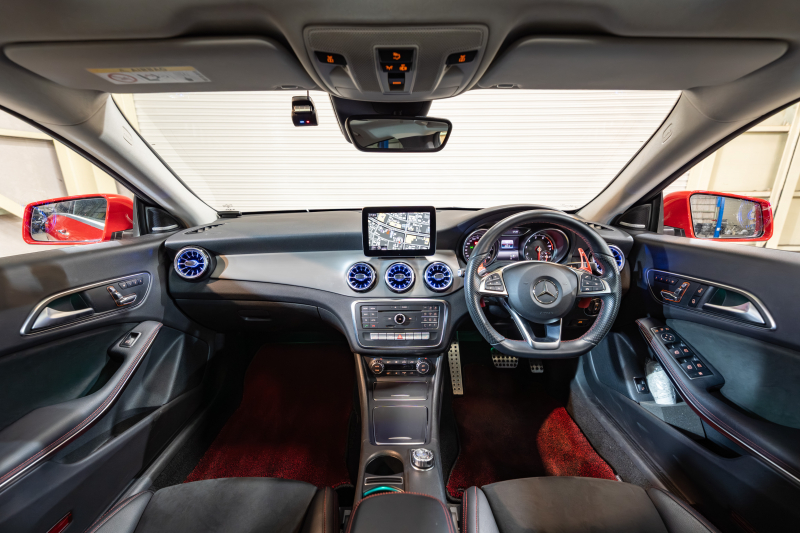 メルセデスベンツ CLA180シューティングブレーク AMGスタイル 後期モデル入庫