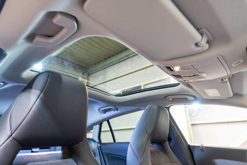 メルセデスベンツ CLA180シューティングブレーク AMGスタイル 後期モデル入庫