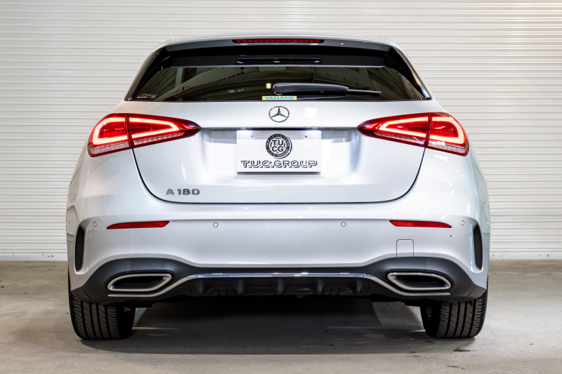 メルセデスベンツ A180スタイル AMGライン 先進装備充実コンパクト