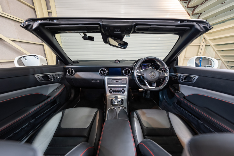 メルセデス・ベンツ SLC180 レッドアートエディション 特別仕様車のご紹介