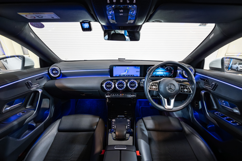 メルセデス・ベンツ CLA200d シューティングブレーク レーダーセーフティPKG