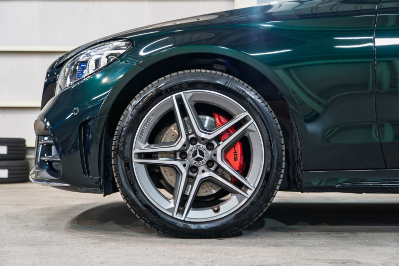 メルセデスベンツ C220d ワゴン スポーティ＆安心装備で日常使いにも最適