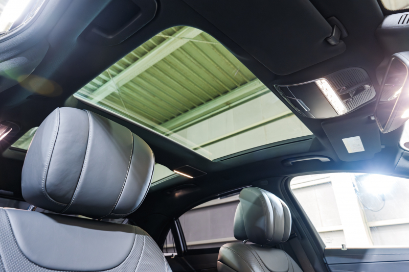 メルセデスベンツ S550ロング V8ツインターボの上質なSクラス