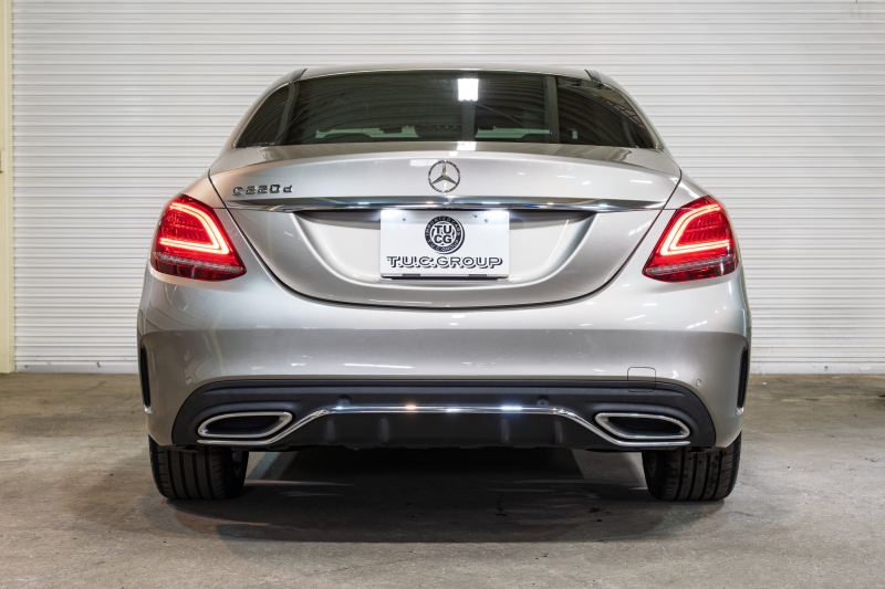 Cクラス C220d ローレウスED スポーツプラスPKG装備の充実した1台