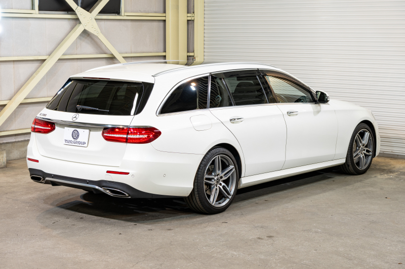 Eクラス E300ワゴン エクスクルーシブPKG装備の快適ラグジュアリーワゴン